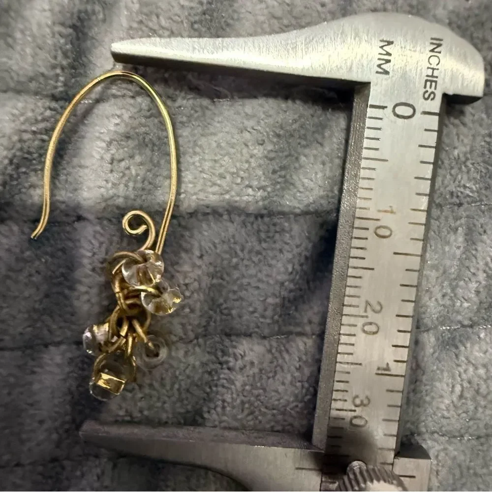DESIGNER-STYLE GOLD DROP EARRINGS WITH CLEAR BEADS